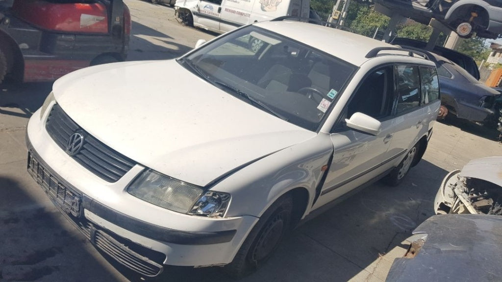 Dezmembrari VW Passat 1.6S an 1998