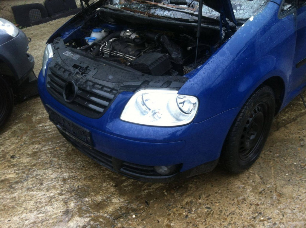 Dezmembrari VW Touran 1.9 tdi din 2005