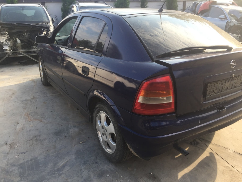Dezmembrez Astra g x16xel 2000