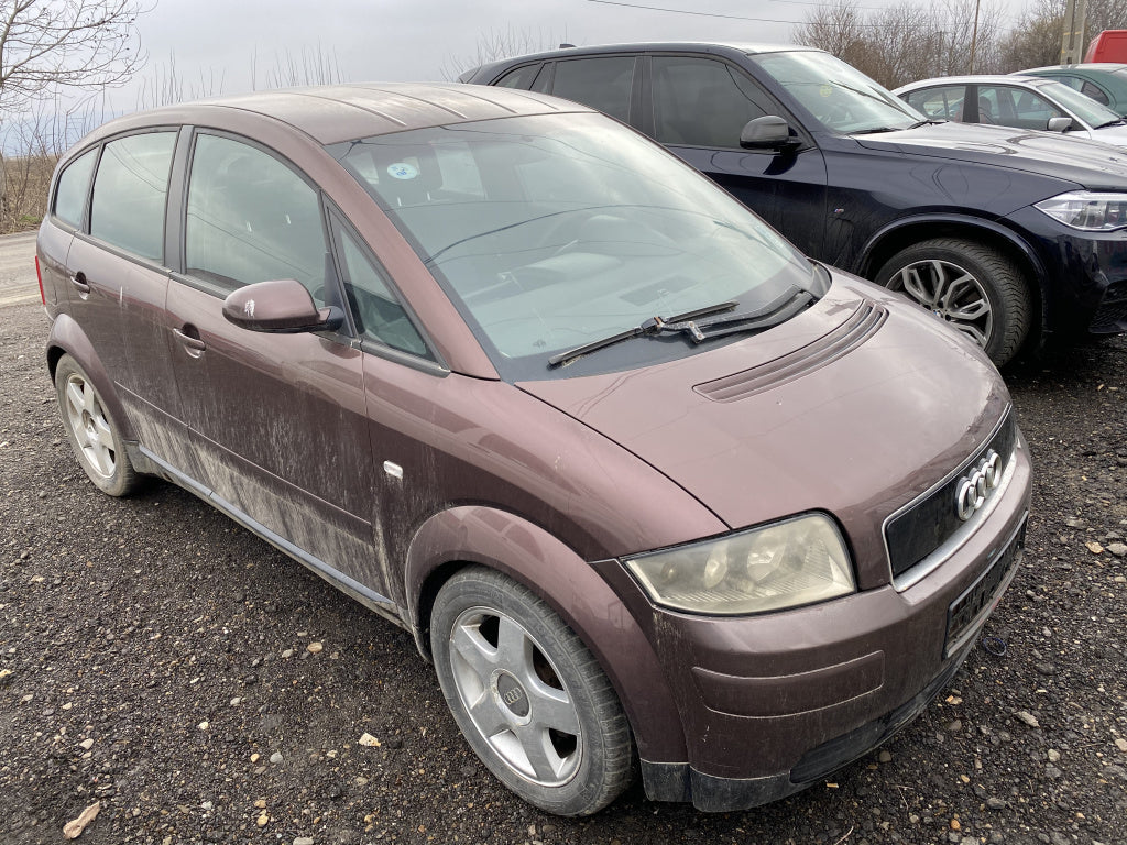 Dezmembrez audi a2 1,6 fsi BAD.