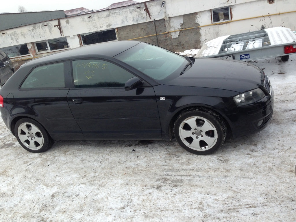 Dezmembrez audi a3 8p an 2005 motor 1.6 FSI