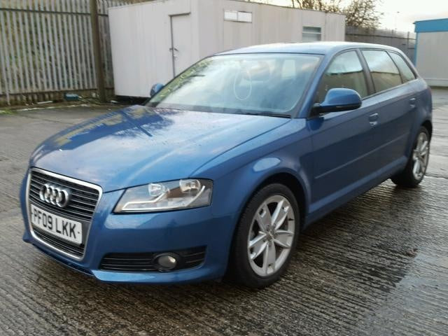 Dezmembrez Audi A3 8P facelift 1.9 tdi