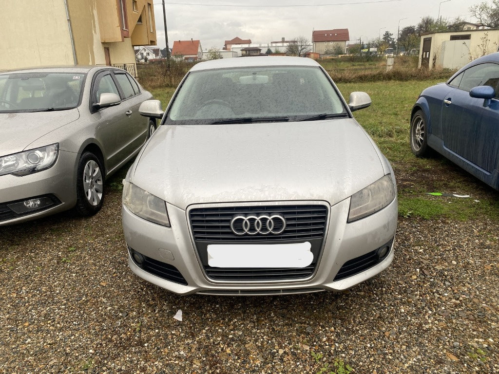 Dezmembrez Audi A3 Sportback (8PA) facelift 1.6 TDI 2009, CAYC