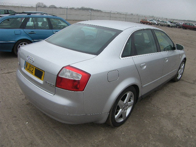 Dezmembrez audi a4 1.9 tdi avb an 2004