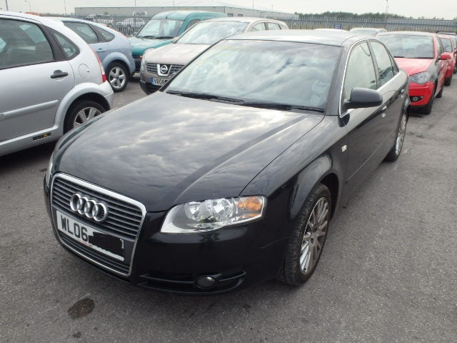 Dezmembrez Audi a4 2.0tdi an 2004-2007