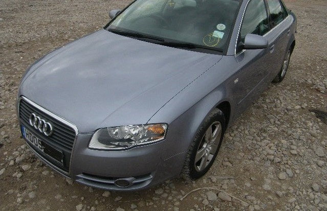Dezmembrez audi a4 2.0tdi an 2006