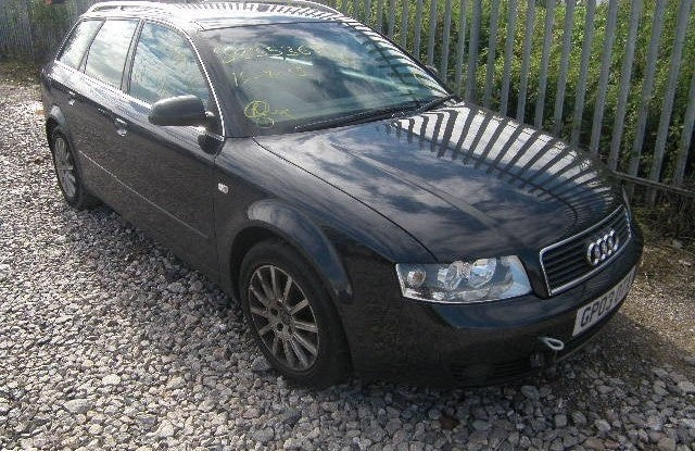 Dezmembrez audi a4, 2.5 tdi an 2003