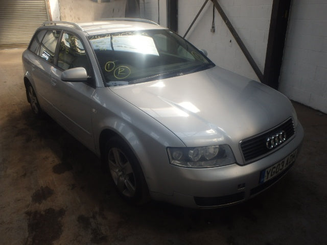 Dezmembrez Audi A4 Avant (B6), 1.9 tdi, AVB orice piesa!