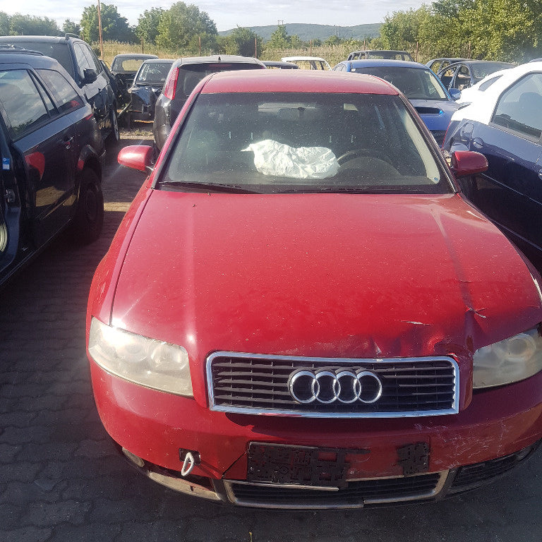 Dezmembrez Audi A4 B6 2001 Berlina 1.9 TDI, 96 KW, AWX, E3