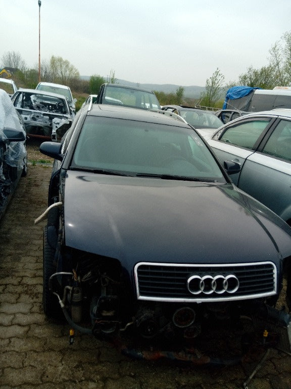 Dezmembrez Audi A4 B6 2002 BREAK 1.9 TDI