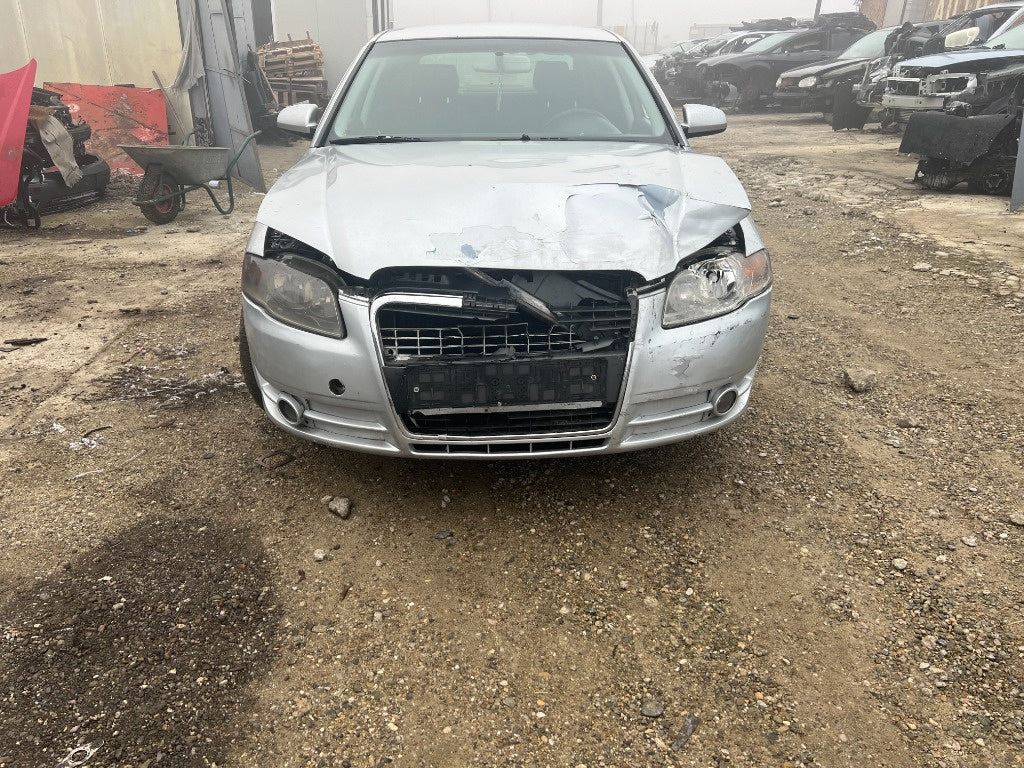 Dezmembrez Audi A4 B7 2006 limuzina 2.0 tdi