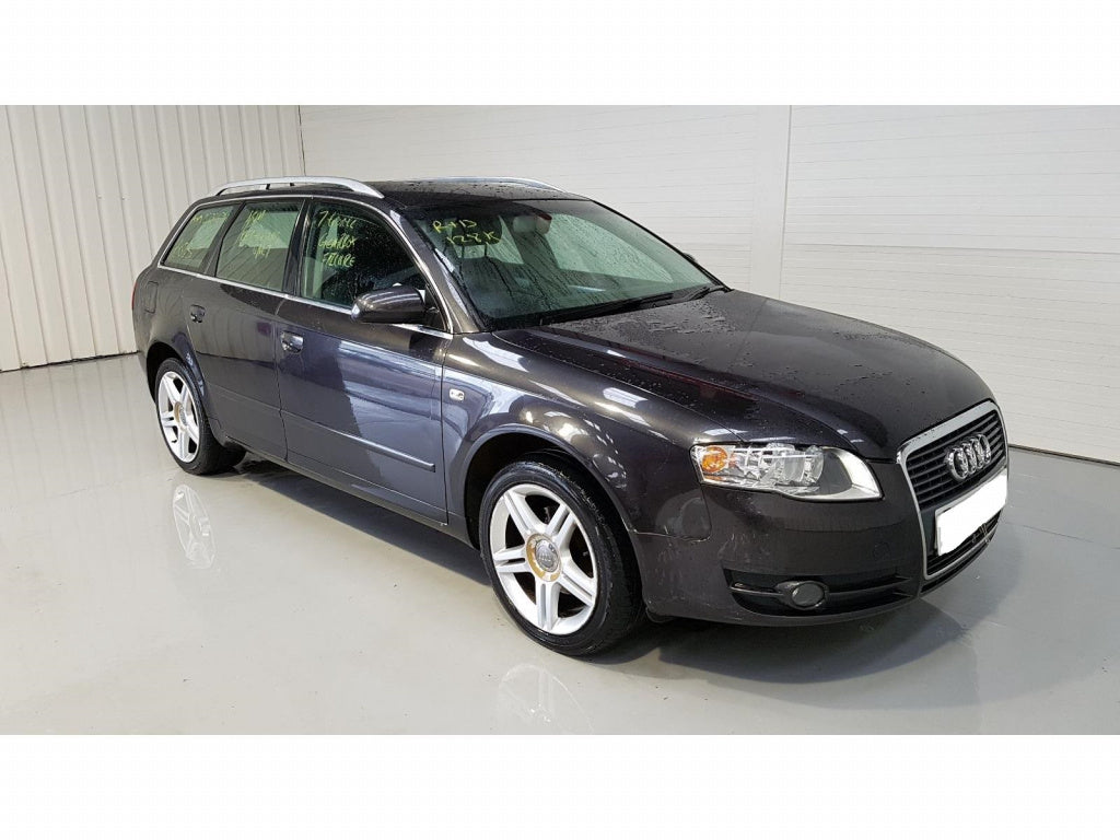 Dezmembrez Audi A4 B7 2007 Break 2.0 TDi BRE