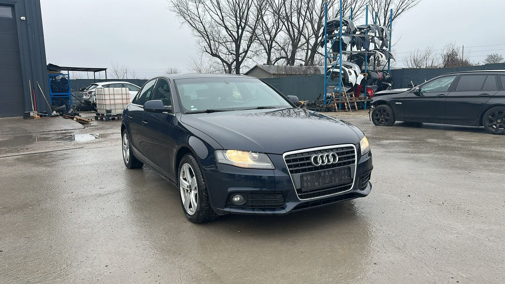 Dezmembrez Audi A4 B8 2011 SEDAN 2.0 TDI