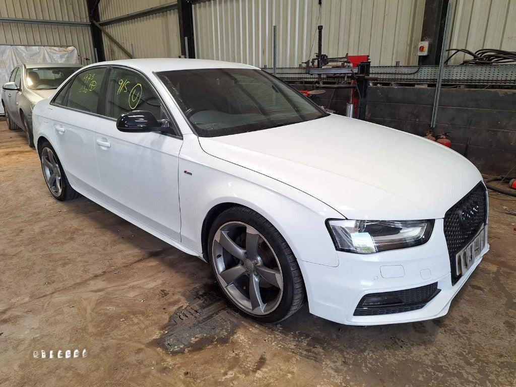 Dezmembrez Audi A4 B8 2012 SEDAN 1.8 TFSI CJEB