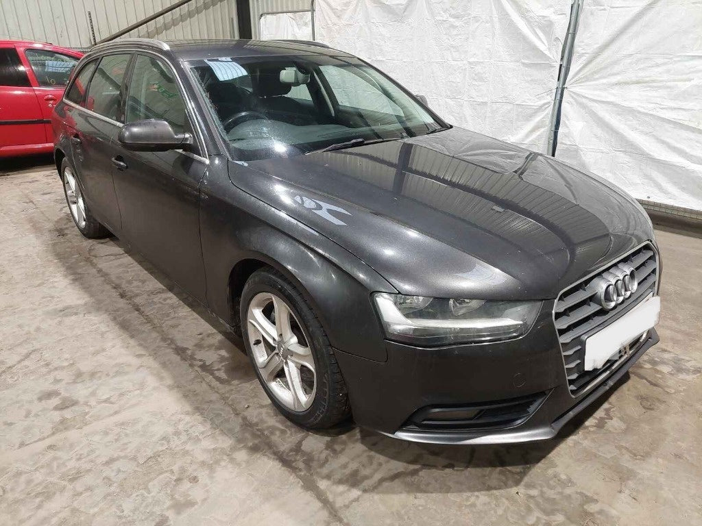 Dezmembrez Audi A4 B8 2013 AVANT 2.0 TDI CGLD