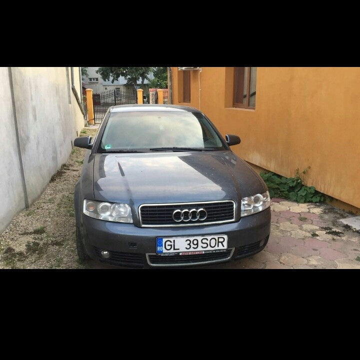 Dezmembrez Audi A4 Motor 2.5 TDI