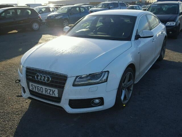 Dezmembrez Audi A5, 2.0tdi 2010