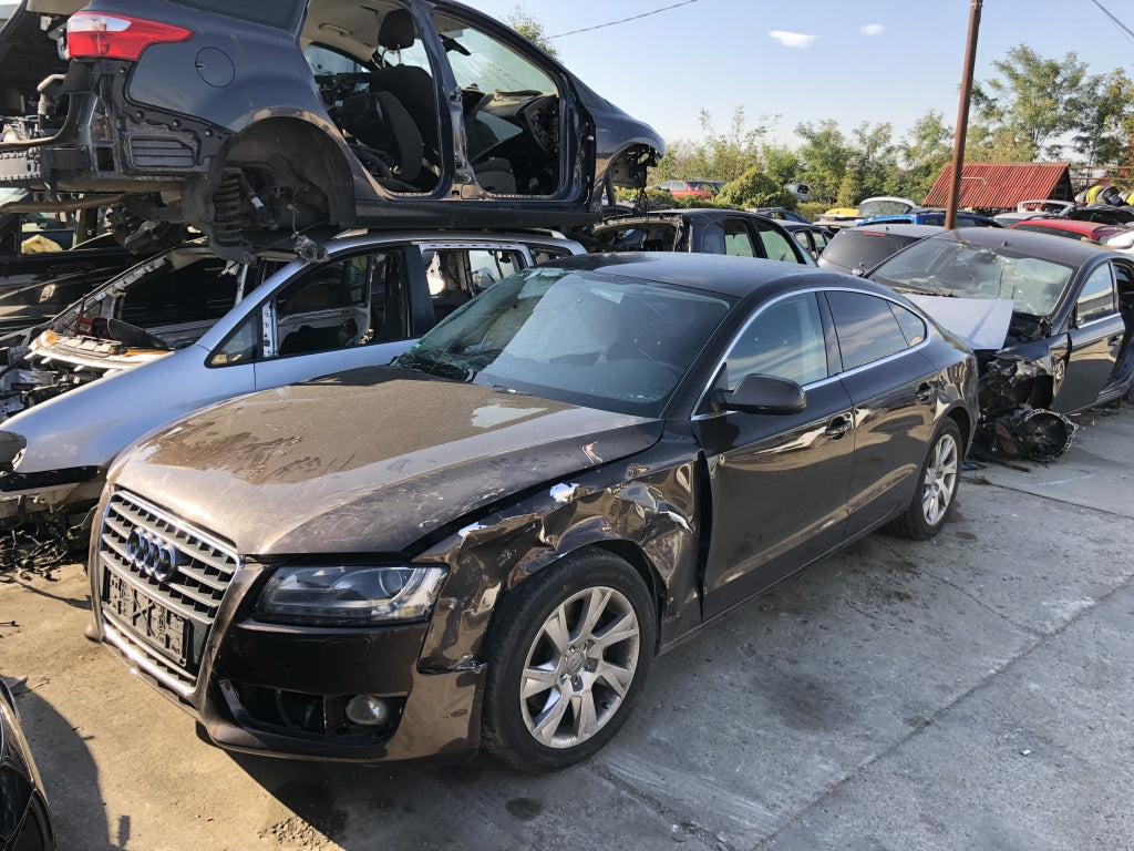 Dezmembrez audi a5 2011 2,7 tdi CGKA. Euro 5