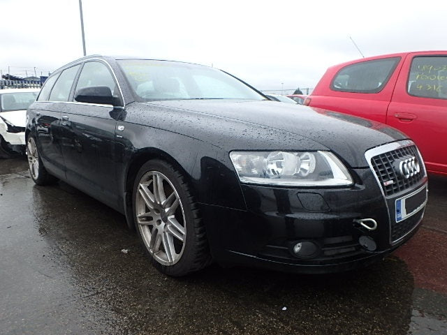 Dezmembrez Audi A6 avant (C6), 3.0tdi