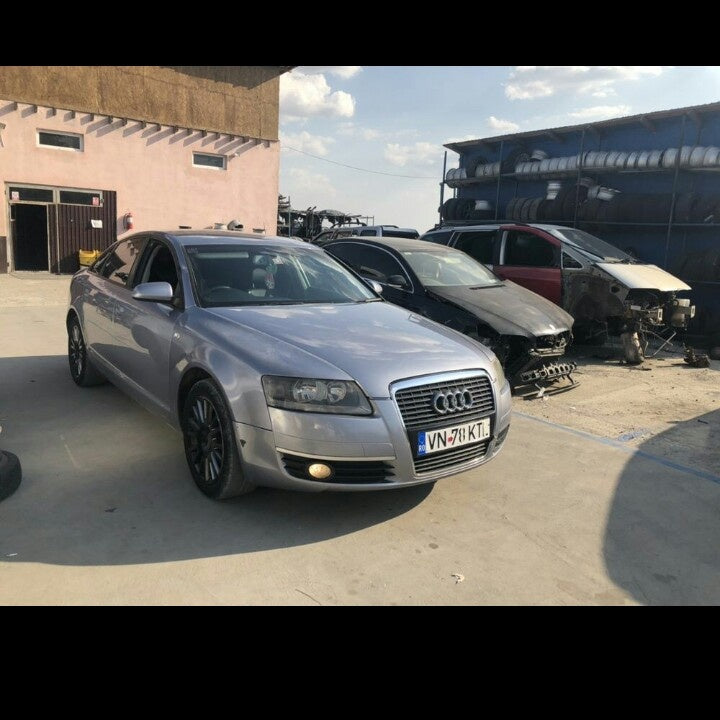 Dezmembrez Audi A6 Motor 2.0 BLB
