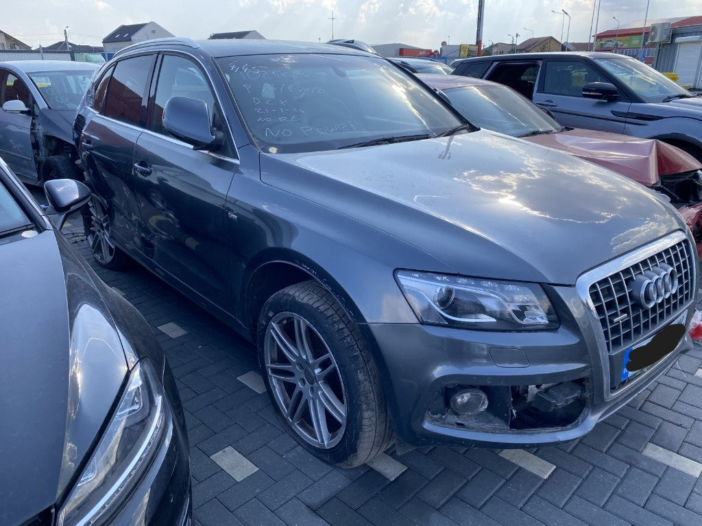 Dezmembrez Audi Q5 8R 2.0 TDI 2009