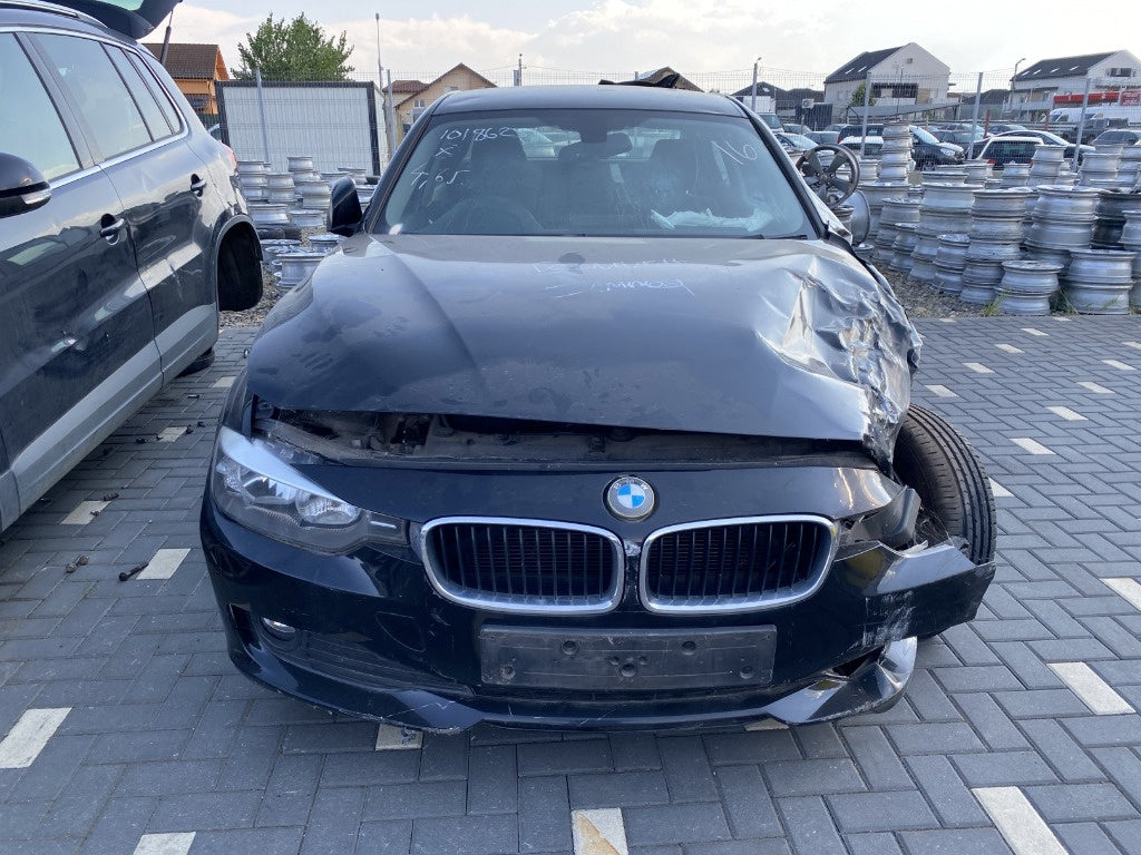 Dezmembrez Bmw 3 (F30) 2.0 diesel 2013, N47D20C