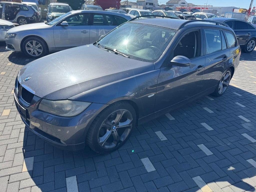 Dezmembrez Bmw 3 Touring (E91) 2.0 dieseL, N47D20A