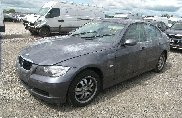 Dezmembrez bmw 318d an 2005 - 2010