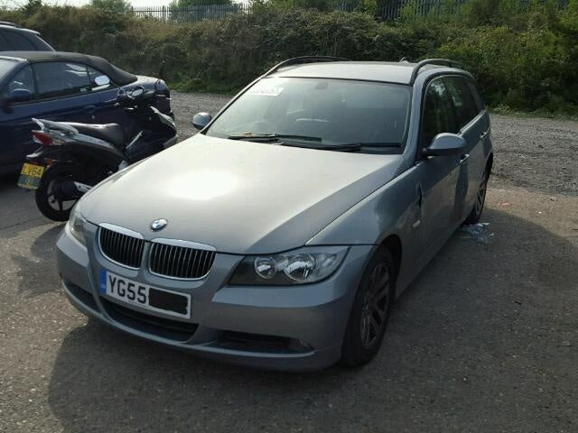 Dezmembrez Bmw 318i E91