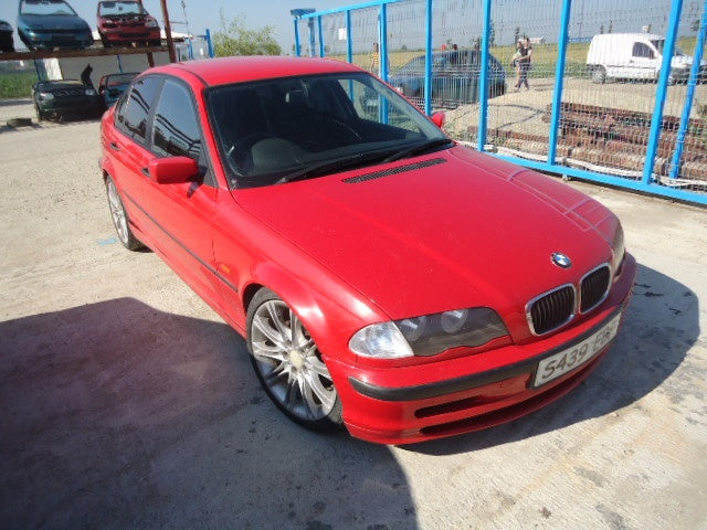Dezmembrez BMW 320 E46 din 2002, 2.0 b