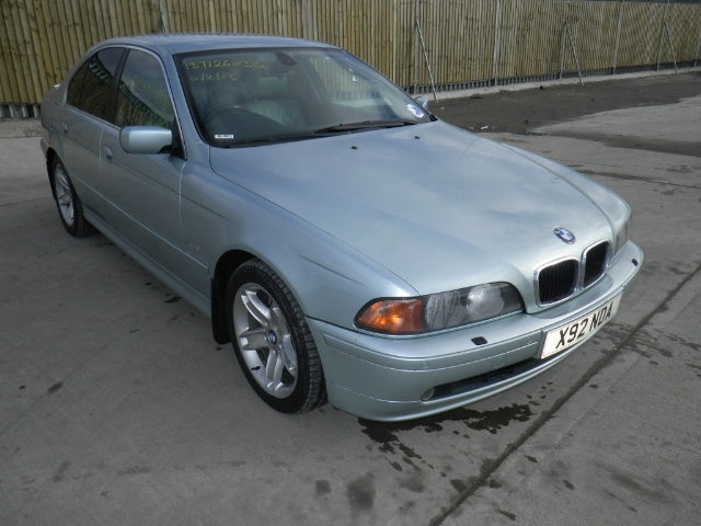 Dezmembrez bmw 520 d 136cp an 2002