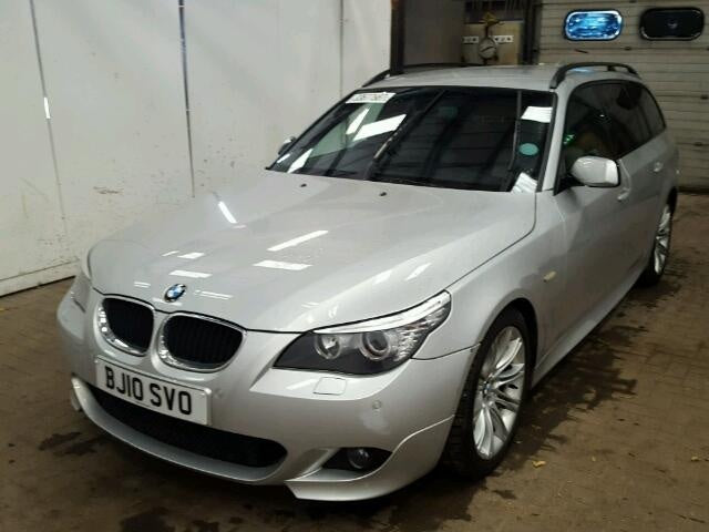 Dezmembrez Bmw 520 d 2010