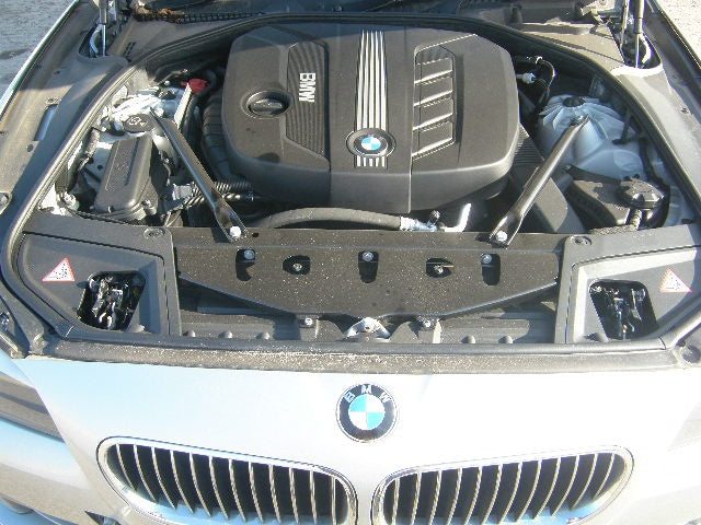 Dezmembrez bmw 520 d