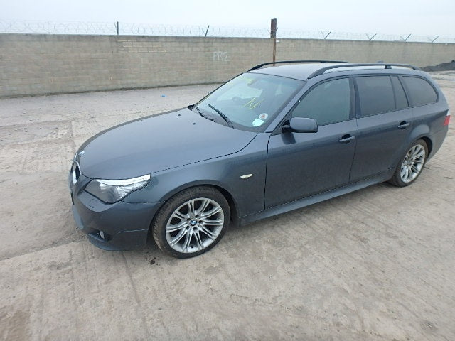 Dezmembrez Bmw 520 d (E61) Touring, orice piesa!
