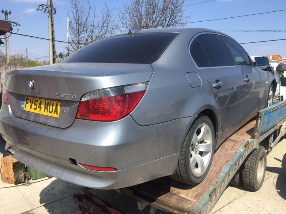 Dezmembrez bmw 530 E60. an fab 2004