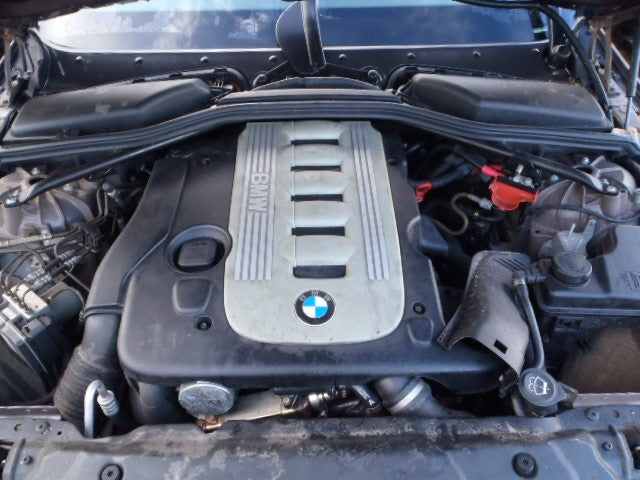 Dezmembrez bmw 530 e61