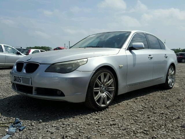 Dezmembrez Bmw 530d 2005