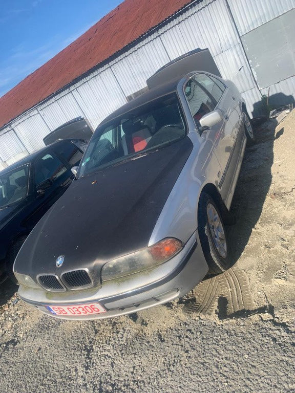 Dezmembrez BMW E39 2.0 D 3.0 i 3.0 D