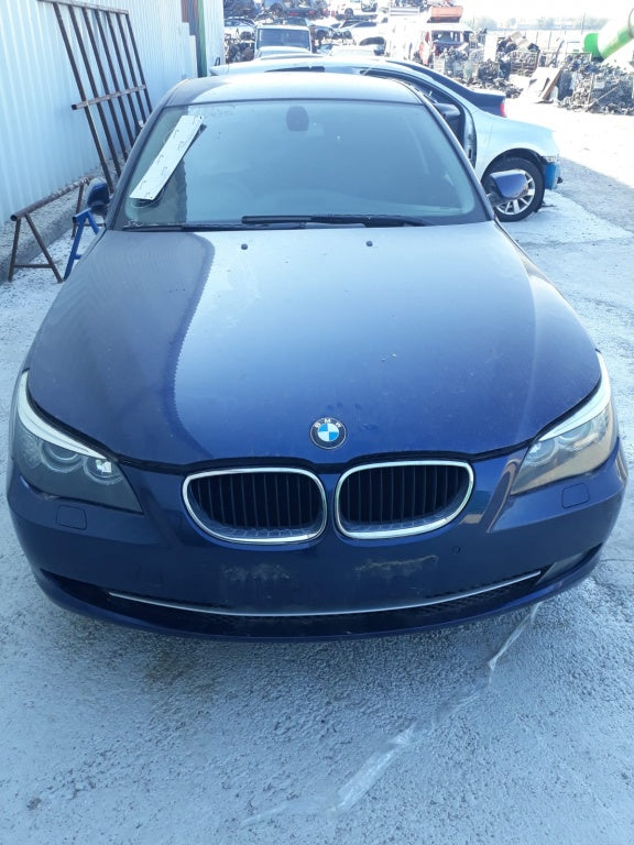 Dezmembrez bmw e60 520d 2007