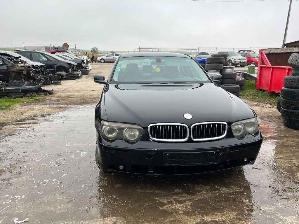 Dezmembrez BMW E65 2004 limuzina 3000 diesel