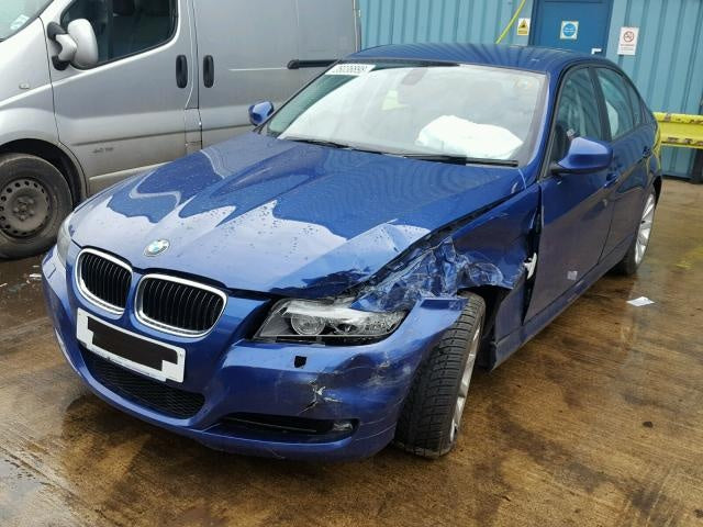 Dezmembrez Bmw E90 2.0diesel facelift