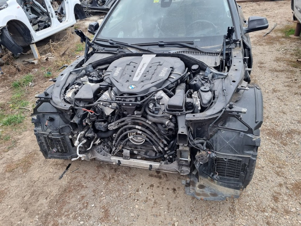 Dezmembrez Bmw F01 F02 750 XI 4.4 N63 B44 B 450 cp motor 4.4i cod N63B44B facelift din 2013 2014