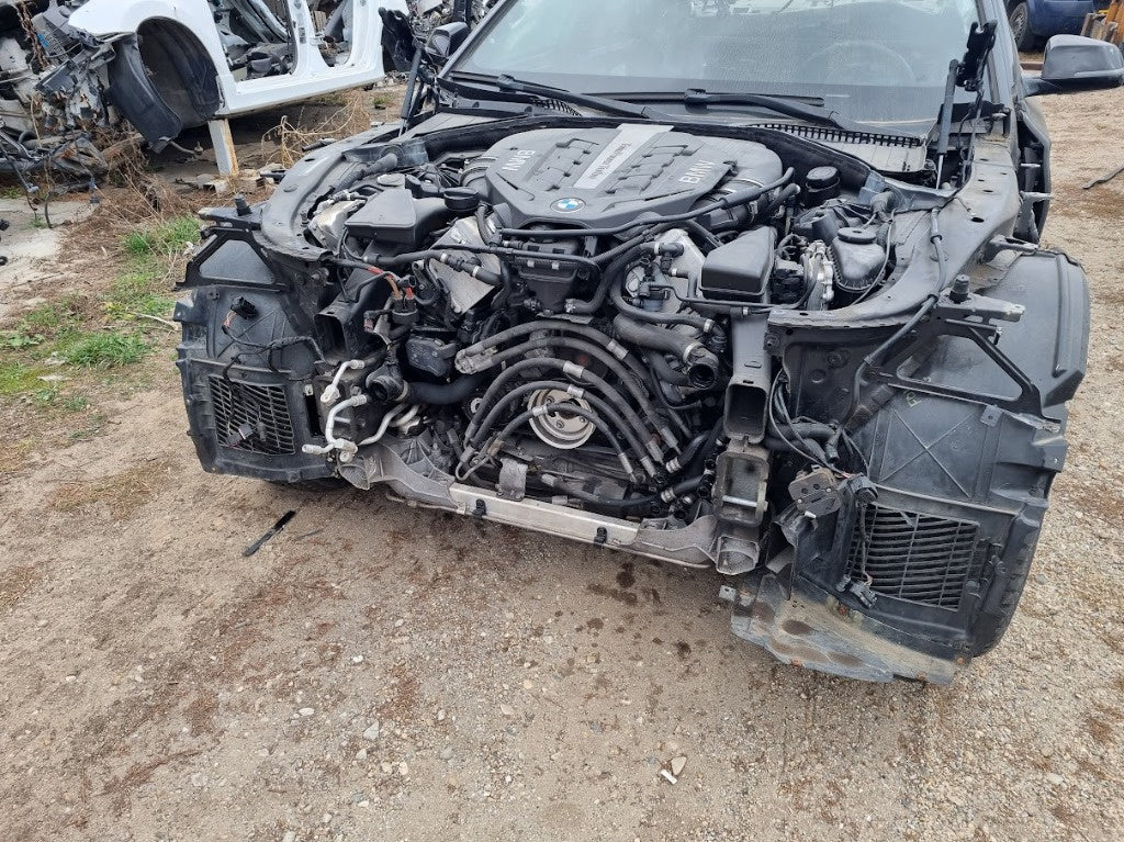 Dezmembrez Bmw F01 LCI 750XI 4.4 TwinPowerTurbo 450 cp cod N63B44B