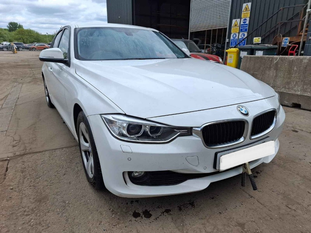 Dezmembrez BMW F30 2012 SEDAN 2.0 D