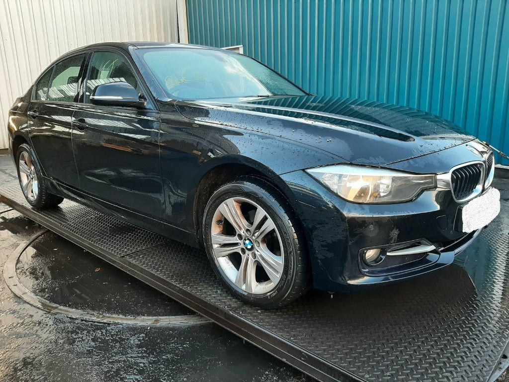 Dezmembrez BMW F30 2012 SEDAN 2.0 TDI