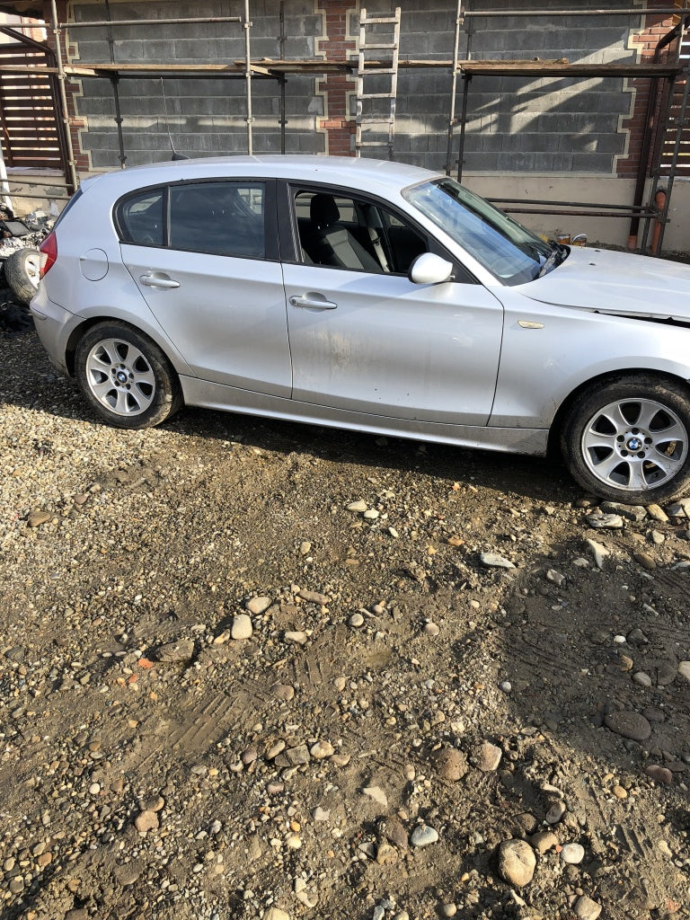 Dezmembrez BMW Seria 1 116i 2005