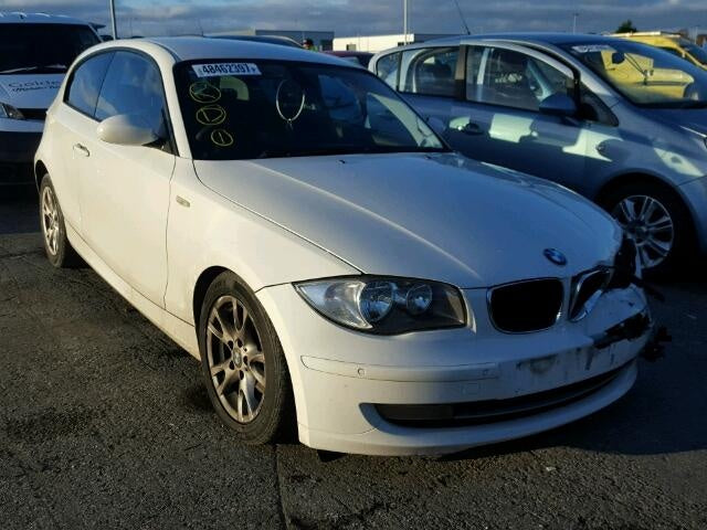 Dezmembrez Bmw seria 1 2.0 benzina