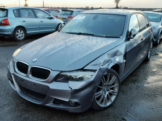 Dezmembrez Bmw seria 3 E90 2.0diesel