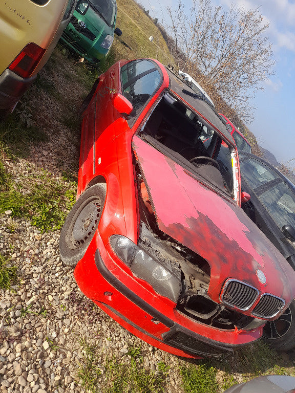 Dezmembrez bmw seria 3 motor 1.8 benzina
