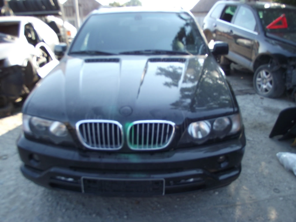 Dezmembrez BMW X 5 E53 3.0 D